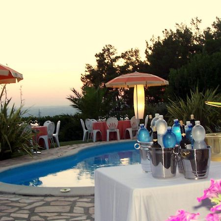 Bed And Breakfast " Il Tesoro Di Mario " Falconara Marittima Dış mekan fotoğraf