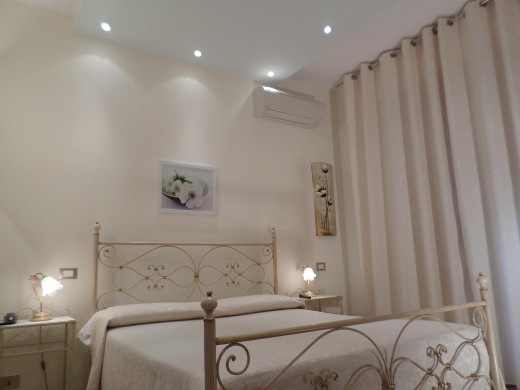 Bed And Breakfast " Il Tesoro Di Mario " Falconara Marittima Dış mekan fotoğraf
