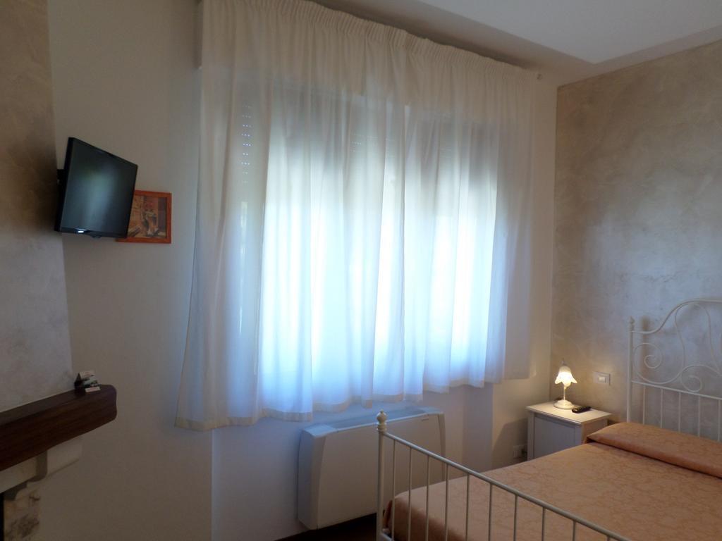 Bed And Breakfast " Il Tesoro Di Mario " Falconara Marittima Dış mekan fotoğraf